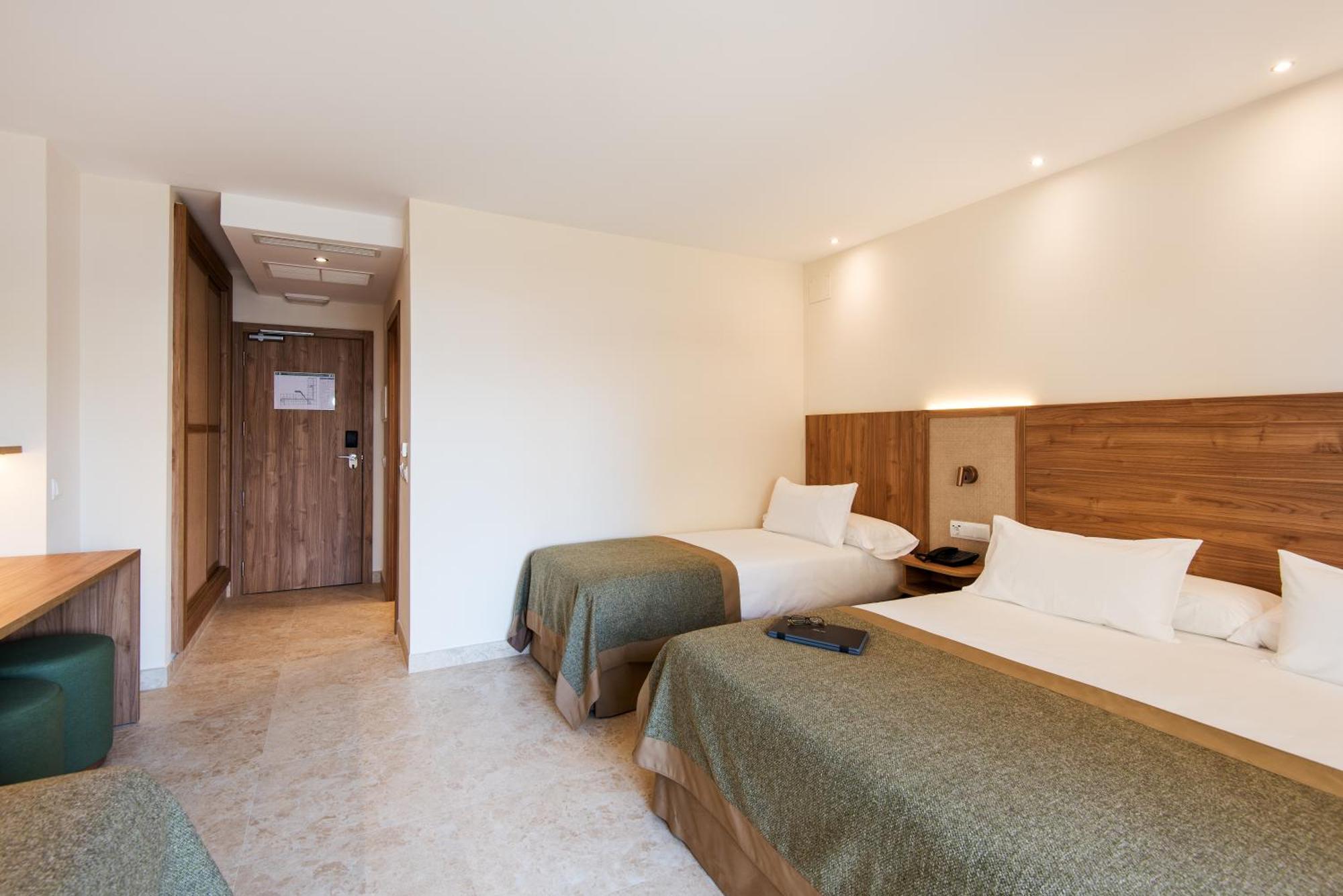 Hotel Tarik Torremolinos Exterior photo