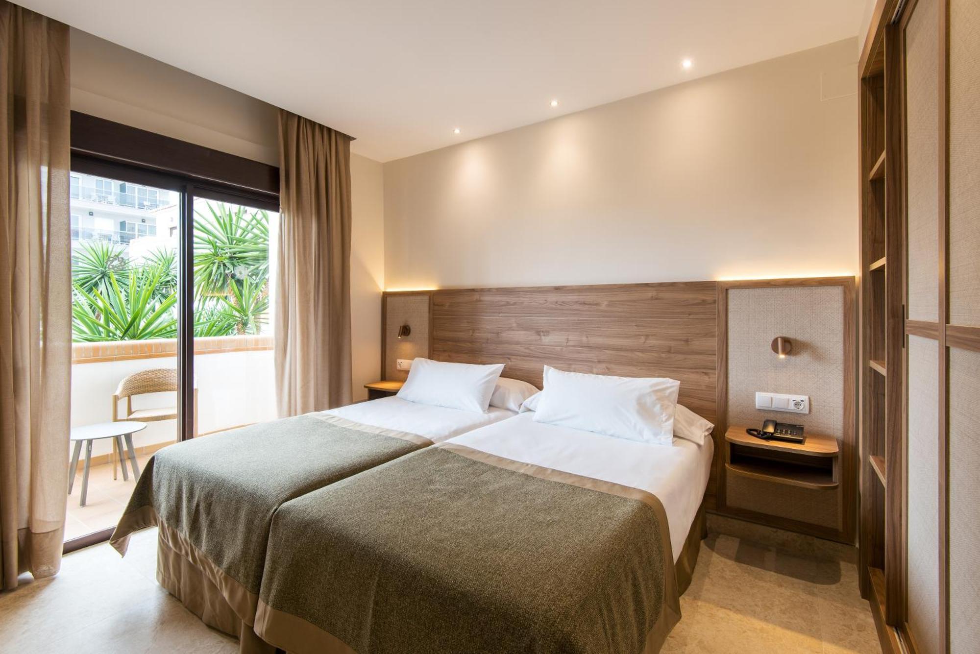 Hotel Tarik Torremolinos Exterior photo